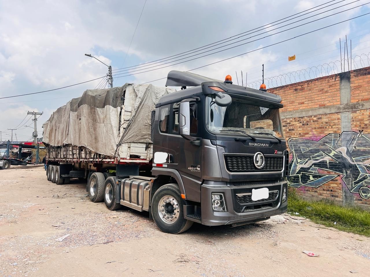 Procesamiento y reciclaje de materiales DAKER